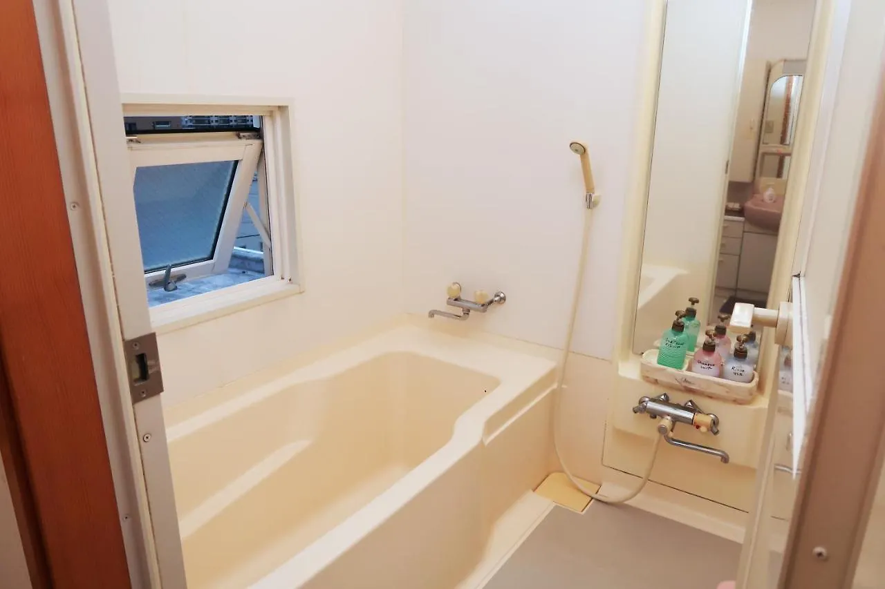 بيت شباب Otaru Ekimae Guest House Ito