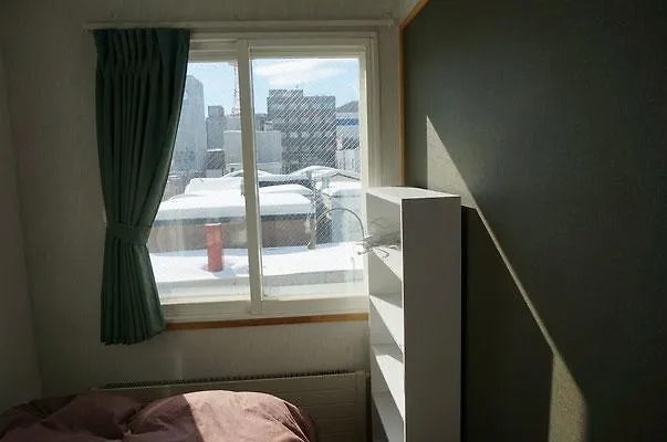Albergue Otaru Ekimae Guest House Ito